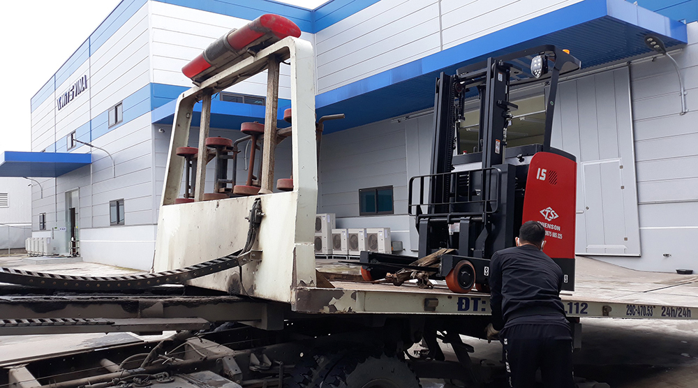 Xe nâng điện đứng lái 1.5 tấn Reach Truck CQD15-AC2S 19 Xe nâng điện đứng lái 1.5 tấn Reach Truck do Thiên Sơn phân phối