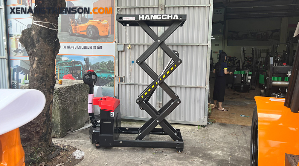 Xe nâng mặt bàn XB 0.5 - 2 tấn GIÁ TỐT, Hỗ trợ 24/7 15 Mặt bên xe nâng mặt bàn