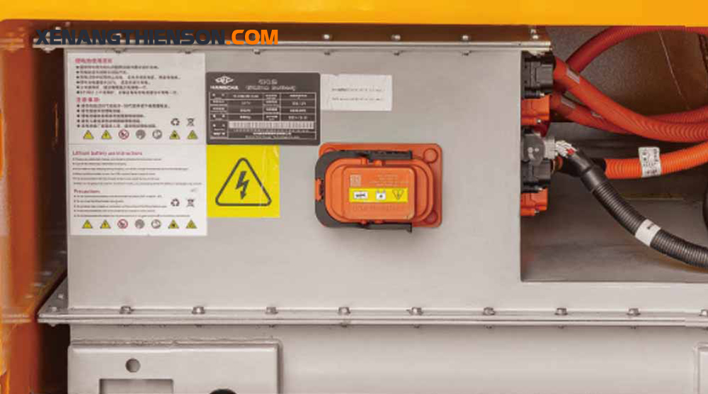 Xe nâng điện 10 tấn CPD100-XH Lithium 7 Xe nâng điện 10 tấn CPD100-XH có pin lithium dung lượng lớn tiêu chuẩn