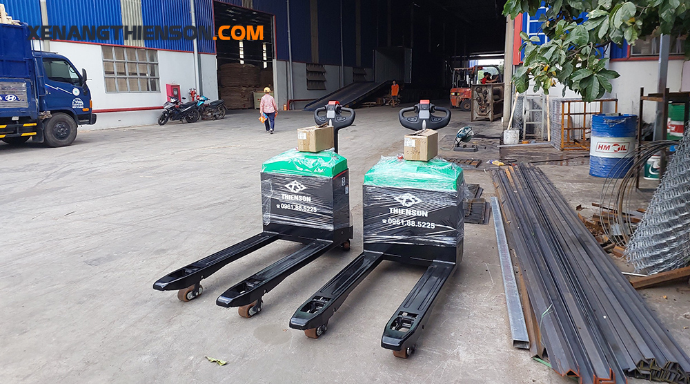 Xe nâng tay 2.5 tấn thương hiệu Hangcha có thiết kế nhỏ gọn